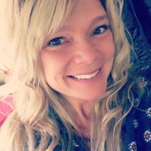 Meet your Posher, Angeline